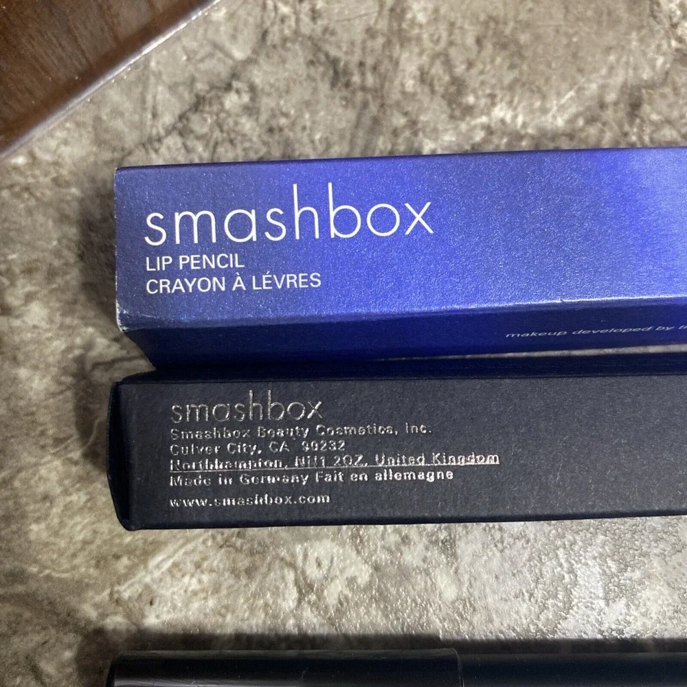 Smashbox‎ Sheer Lip Pencil In Shade Smashing Muse Rare